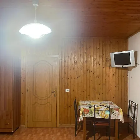 Genti'S Villa Kwatera prywatna Kodermarlekaj